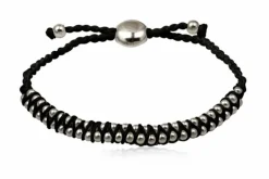 Armbånd med faldskærmssnor og stålkugler