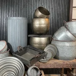 Bankede metalpotter i retro look / Skjulere i metal - SÆT