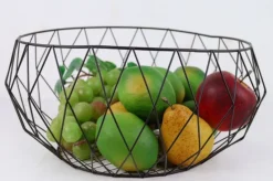 Geometric trådkurv i metal