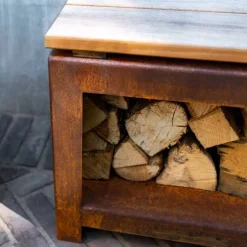 Havebænk i corten stål med brændeskjul og Hardwood sæde - 120cm + 200cm