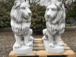 Hvide haveløver i beton - 95cm - 225kg/stk - Sætpris