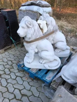 Hvide haveløver i beton - 95cm - 225kg/stk - Sætpris