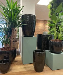 Indendørs krukker i sort lakeret metal med hammered finish / 3str.