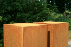 Piedestaler / Sokler i rust