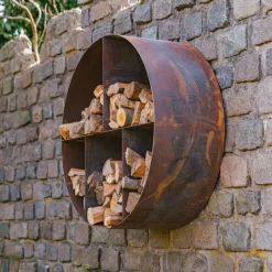 Rund brændereol / brændeskjul i cortenstål til væggen